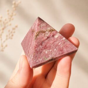 Thulit Pyramide